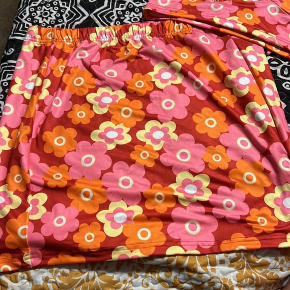 Verdusa halter and skirt set - Picture 3 of 5